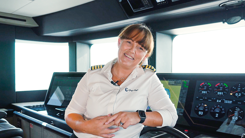 Ana Soler, Capitana Senior especializada en navegación costera